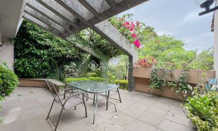 Casa com 3 quartos à venda na Rua João Paetzel, 1730, Chácara das Pedras, Porto Alegre, 356 m2 por R$ 2.195.000
