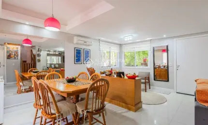 Casa em condomínio fechado com 3 quartos à venda na Rua Adão Gregory, 200, Mário Quintana, Porto Alegre, 196 m2 por R$ 595.000