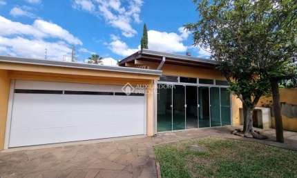 Casa com 3 quartos à venda na Rua Canadá, 575, São José, Canoas, 186 m2 por R$ 730.000