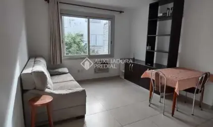 Apartamento com 2 quartos à venda na Avenida da Azenha, 213, Azenha, Porto Alegre, 60 m2 por R$ 220.000