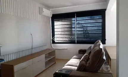 Apartamento com 3 quartos à venda na Avenida Bento Gonçalves, 1515, Santo Antônio, Porto Alegre, 65 m2 por R$ 580.000