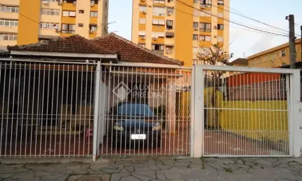 Casa em condomínio fechado com 5 quartos à venda na Avenida Brino, 73, Santa Maria Goretti, Porto Alegre, 190 m2 por R$ 650.000