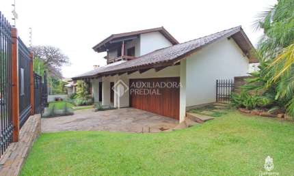 Casa em condomínio fechado com 3 quartos à venda na Avenida Assis Chateaubriand, 67, São Sebastião, Porto Alegre, 312 m2 por R$ 1.800.000