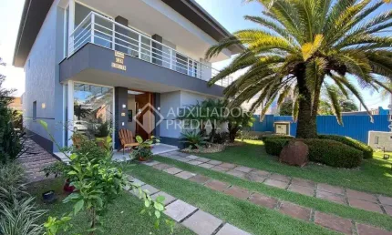 Casa em condomínio fechado com 4 quartos à venda na Avenida Paraguassu, 130, Centro, Xangri-Lá, 342 m2 por R$ 2.648.000