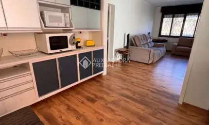 Casa com 3 quartos à venda na Avenida Engenheiro Ary de Abreu Lima, 311, Jardim Europa, Porto Alegre, 140 m2 por R$ 1.290.000