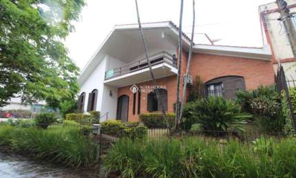 Casa com 6 quartos à venda na Praça Lima Duarte, 57, Chácara das Pedras, Porto Alegre, 406 m2 por R$ 2.450.000