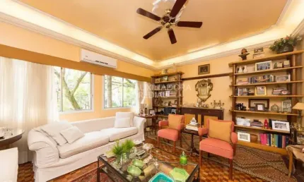 Apartamento com 3 quartos à venda na Rua Santo Inácio, 188, Moinhos de Vento, Porto Alegre, 220 m2 por R$ 860.000