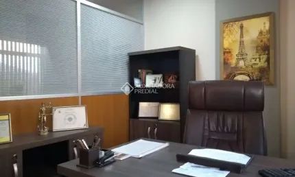 Sala comercial à venda na Rua Uruguai, 333, Centro Histórico, Porto Alegre, 37 m2 por R$ 248.000