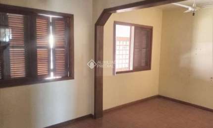 Casa com 3 quartos à venda na Rua Doutor Agostinho Braul, 80, Jardim Carvalho, Porto Alegre, 62 m2 por R$ 250.000