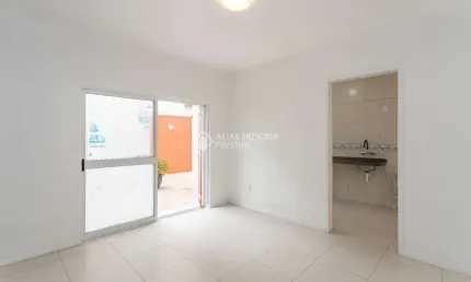 Apartamento com 1 quarto à venda na Rua Luiz de Camões, 635, Santo Antônio, Porto Alegre, 50 m2 por R$ 285.000