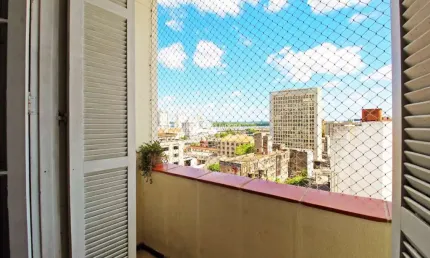 Apartamento com 3 quartos à venda na Rua Doutor Barros Cassal, 278, Floresta, Porto Alegre, 101 m2 por R$ 350.000