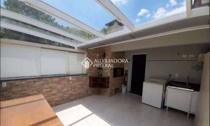 Casa com 6 quartos à venda na Rua Araranguá, 21, São José, Novo Hamburgo, 190 m2 por R$ 599.000