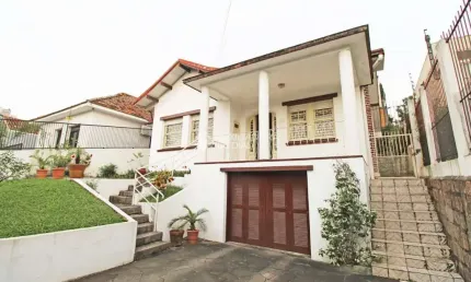 Casa com 3 quartos à venda na Rua Caracas, 126, Jardim Lindóia, Porto Alegre, 210 m2 por R$ 750.000