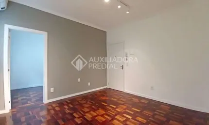 Apartamento com 2 quartos à venda na Avenida Benjamin Constant, 1670, São João, Porto Alegre, 55 m2 por R$ 285.000