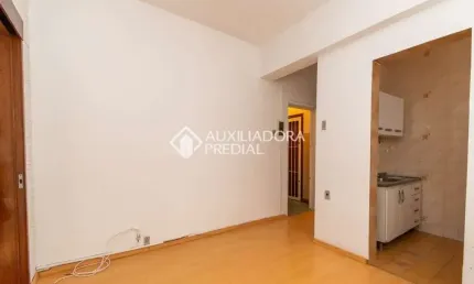 Apartamento com 1 quarto à venda na rua álvaro chaves, 560, floresta, porto alegre, 24 m2 por r$ 170.000