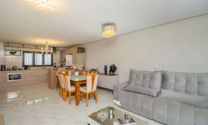 Casa com 3 quartos à venda na Travessa Borneo, 32, Jardim Lindóia, Porto Alegre, 161 m2 por R$ 1.050.000