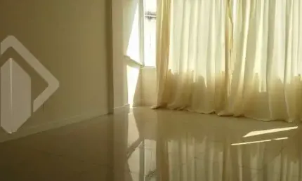 Apartamento com 3 quartos à venda na Rua Duque de Caxias, 1488, Centro Histórico, Porto Alegre, 105 m2 por R$ 480.000