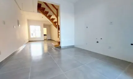 Casa com 2 quartos à venda na JOAO OTTO PAIVA, 53, Hípica, Porto Alegre, 88 m2 por R$ 449.900