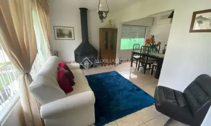 Casa com 4 quartos à venda na Rua Morano Calabro, 408, Jardim Isabel, Porto Alegre, 535 m2 por R$ 827.990