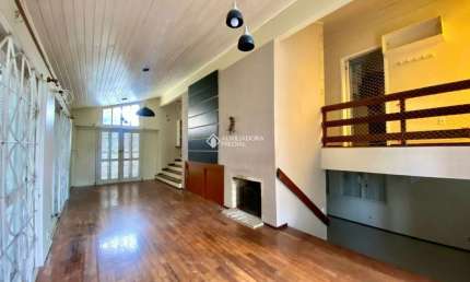 Casa com 3 quartos à venda na Rua dos Guananas, 180, Espírito Santo, Porto Alegre, 146 m2 por R$ 697.900