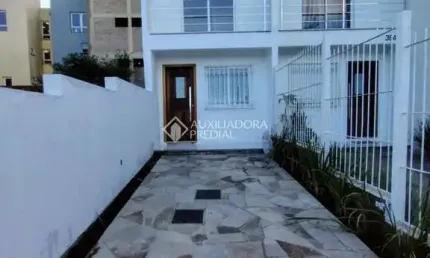 Casa com 3 quartos à venda na Rua Luzinete Alves Aragon, 380, Hípica, Porto Alegre, 150 m2 por R$ 480.000