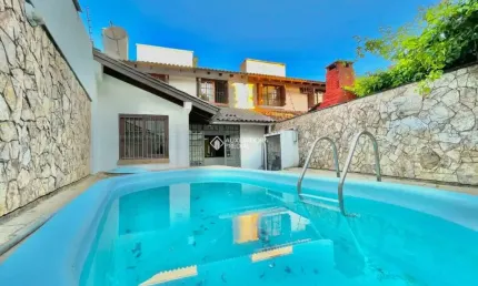 Casa com 3 quartos à venda na Rua Mampituba, 246, Ipanema, Porto Alegre, 180 m2 por R$ 665.000