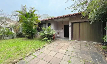 Casa com 4 quartos à venda na Rua Jigoro Kano, 45, Ipanema, Porto Alegre, 44 m2 por R$ 790.000