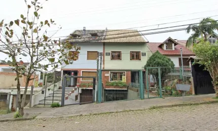 Casa com 3 quartos à venda na rua doutor pitrez, 716, ipanema, porto alegre, 231 m2 por r$ 725.000