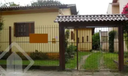 Casa com 3 quartos à venda na Rua Dona Zulmira, 158, Cavalhada, Porto Alegre, 220 m2 por R$ 585.000