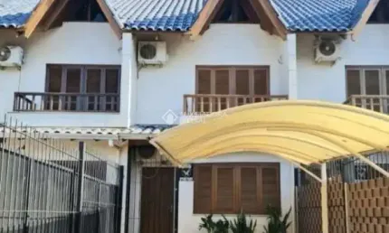 Casa com 2 quartos à venda na Rua Heitor Kramer, 250, Guarujá, Porto Alegre, 83 m2 por R$ 422.990
