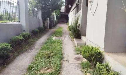 Casa com 3 quartos à venda na rua edemilson santos silva, 10, espírito santo, porto alegre, 136 m2 por r$ 680.000