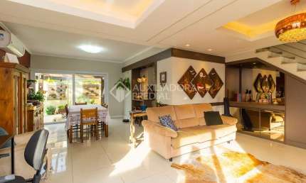 Casa em condomínio fechado com 3 quartos à venda na Rua Carlos Eduardo de Sá, 90, Hípica, Porto Alegre, 241 m2 por R$ 830.000