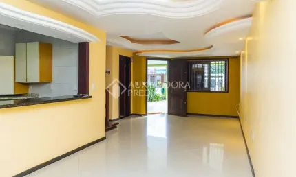 Casa com 3 quartos à venda na Rua Santos Zottis, 130, Hípica, Porto Alegre, 167 m2 por R$ 615.000