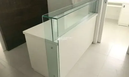 Sala comercial à venda na rua dos andradas, 1519, centro histórico, porto alegre, 48 m2 por r$ 275.000