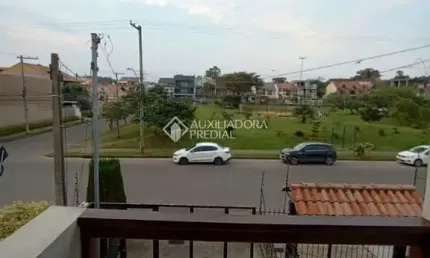 Casa com 2 quartos à venda na Rua Heitor Kramer, 139, Guarujá, Porto Alegre, 107 m2 por R$ 585.000