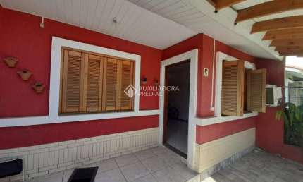 Casa com 2 quartos à venda na Rua Dom Antônio Cheuiche, 49, Hípica, Porto Alegre, 46 m2 por R$ 240.000