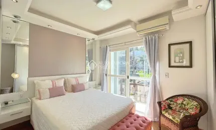 Casa com 2 quartos à venda na Rua Irmão Jaime Biazus, 215, Guarujá, Porto Alegre, 116 m2 por R$ 485.000