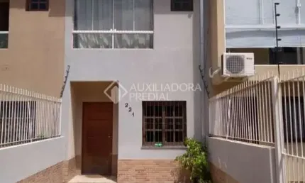 Casa em condomínio fechado com 2 quartos à venda na Rua Irmão Jaime Biazus, 221, Guarujá, Porto Alegre, 86 m2 por R$ 460.000