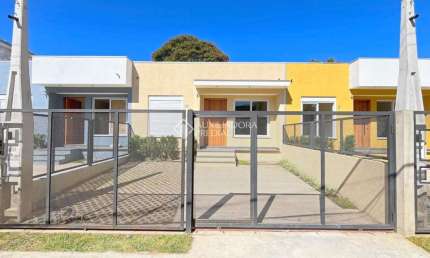 Casa com 3 quartos à venda na Rua Criciúma, 35, Guarujá, Porto Alegre, 60 m2 por R$ 425.000