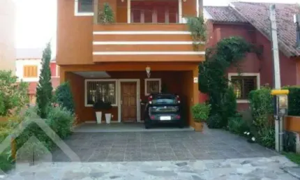 Casa com 3 quartos à venda na Rua Fernando Jorge Schneider, 113, Hípica, Porto Alegre, 150 m2 por R$ 615.000