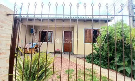 Casa com 2 quartos à venda na Rua Antônio Ribeiro Messias, 97, Hípica, Porto Alegre, 75 m2 por R$ 250.000