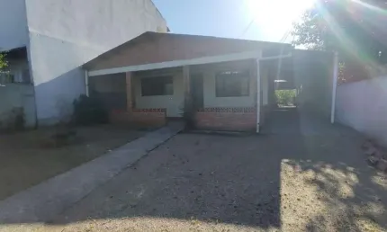 Casa com 2 quartos à venda na luiz tagliassuchi, 139, ponta grossa, porto alegre, 100 m2 por r$ 300.000