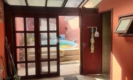 Casa com 4 quartos à venda na Rua Luiz Maestri, 49, Serraria, Porto Alegre, 137 m2 por R$ 428.000