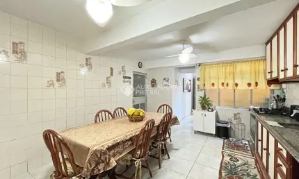 Casa com 4 quartos à venda na rua joão corrêa almeida, 30, vila nova, porto alegre, 171 m2 por r$ 599.000