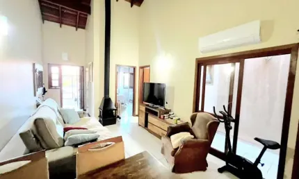 Casa com 2 quartos à venda na Rua Pedro da Silva Nava, 115, Aberta dos Morros, Porto Alegre, 65 m2 por R$ 300.000