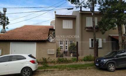 Casa com 4 quartos à venda na Rua Álvaro Pedro da Rosa, 15, Hípica, Porto Alegre, 120 m2 por R$ 636.000