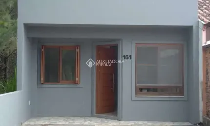 Casa com 2 quartos à venda na Rua Padre Valerio Alberton, 161, Hípica, Porto Alegre, 67 m2 por R$ 315.000