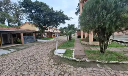 Casa em condomínio fechado com 2 quartos à venda na Avenida Edgar Pires de Castro, 2600, Hípica, Porto Alegre, 79 m2 por R$ 200.000