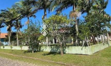 Casa com 3 quartos à venda na PORTO ALEGRE, 827, Paraíso (Distrito), Torres, 195 m2 por R$ 700.000