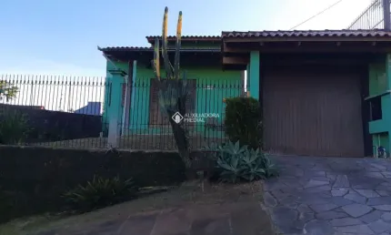 Casa com 2 quartos à venda na VINICIUS DE MORAES, 147, Centro, Novo Hamburgo, 132 m2 por R$ 500.000